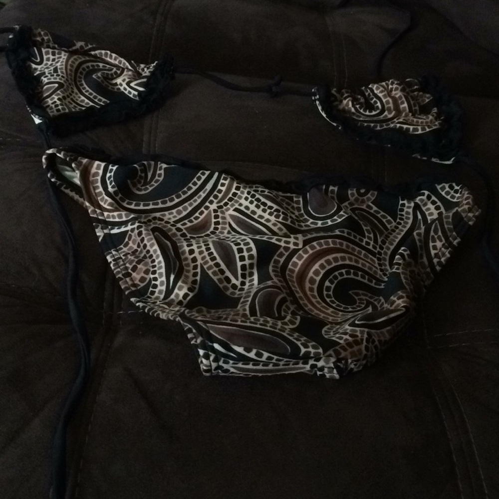 Bathing suit